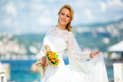 How to choose a wedding dress for your body type