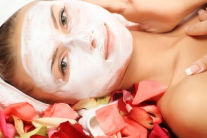 How to Give Yourself a Quick Facial at Home